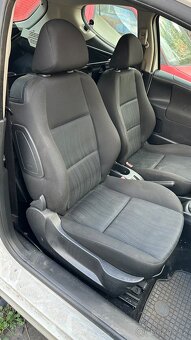 Peugeot 207 1.4 hdi - 5