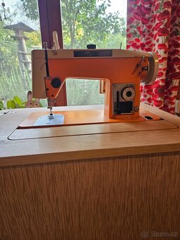 Šicí stroj Lucznik 438 - 5