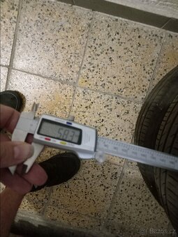 Letní pneu Kumho Ecowing ES31 185/65 R14 86T + plechové disk - 5