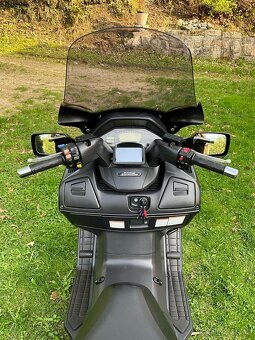 SUZUKI BURGMAN 650 Executive ABS - perfektní stav. - 5