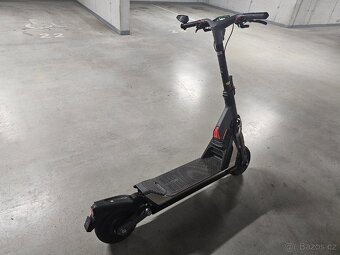 Elektrokoloběžka Segway GT2 800km - 5