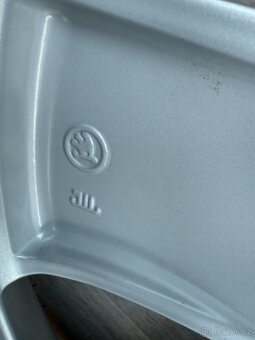 R16 NOVÁ ZIMNÍ ALU KOLA ŠKODA KAROQ 215/60/16 2024 - 5
