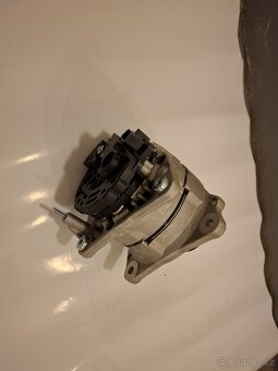 Alternátor HELLA 8EL 012 427-951 - 5