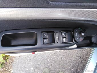 Prodám Škoda Octavia Facelift 1.9Tdi 77kw r.v.2010 Nová STK - 5