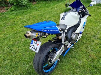 CBR 1000 RR fireblade - 5