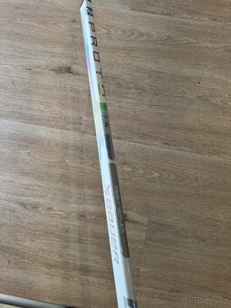 Hokejka Bauer PROTO R WHITE pravá, P28 i P92, flex 70, 77 - 5