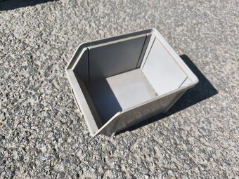 Prodám plastové skladovací boxy - 5