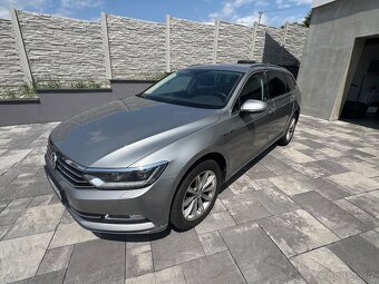 Vw Passat 2.0Tdi 140kw Highline 4x4 Koupeno ČR 1 majitel DSG - 5