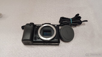 Bezzrcadlovka Sony Alpha A6000, tělo, včetně nabíječky a bat - 5