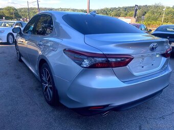 Toyota Camry Hybrid 2.5L XLE, 152 000 km, 2022 - 5