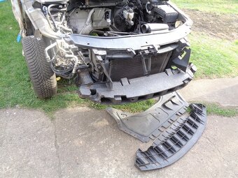 Škoda Superb II 1.8TSI 118kW CDAA barva 1Z1Z náhradní díly - 5