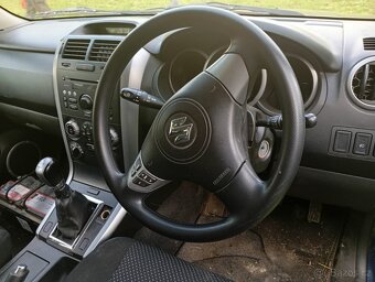 SUZUKI GRAND VITARA TAŽNÉ 4x4 - 5