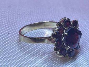 zlaty prsteň Český granát 8 karát - 5