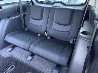 Prodám Mazda 5 1,8 i,16V,85kW,7 míst - 5