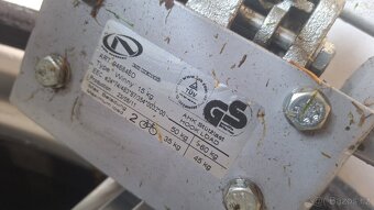 Držák na dvě kola na tažné - 5