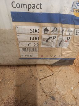 Prodám 2ks radiátorů  dianorm 600×600  600×1400 - 5