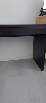 Stůl IKEA MICKE - 5