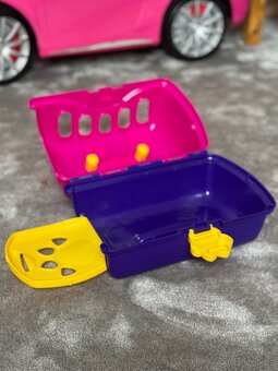 Přepravní box s plyšovým pejskem. - 5