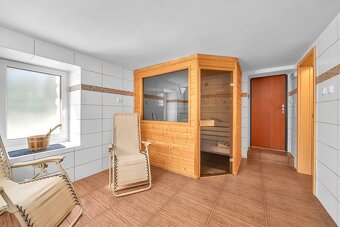 Penzion Rozárka s parkovištěm a rodinným domem s garáží, Dol - 5