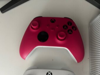 Xbox Series S v super stavu + 2 ovladače - 5