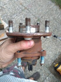 Díly ford 1,6 TDCi 80 kw - 5