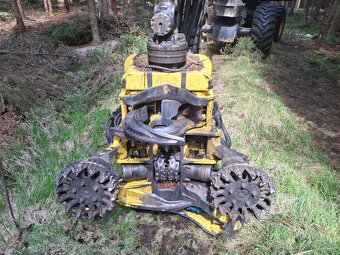 Prodám harvestor timberjack 770d - 5