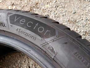 245/45/18 100y Goodyear - celoroční pneu 2ks - 5