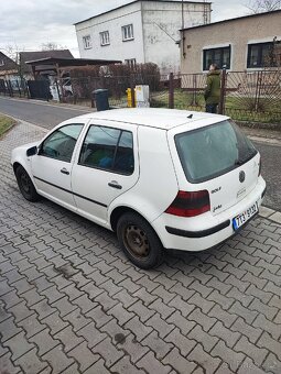 Volkswagen Golf 4 77Kw 2001 - 5