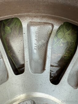 Prodám ALU kola originál na Subaru - 5