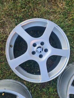 DOTZ Imola R17 5x100 - 5