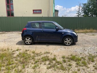 Suzuki Swift 1.3 i - 5