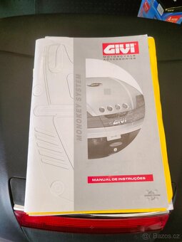 Kufr + plotna GIVI - 5