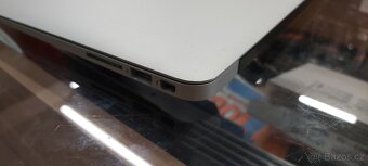 Apple MacBook Air 2017 - 5
