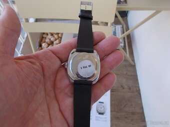 jedinecne nove Trezorovky hodinky prim 17 jewels rok 1977 - 5