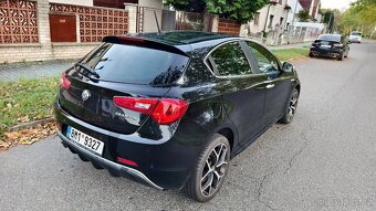 Alfa Romeo Giulietta 1.4 T-JET Lusso - 5
