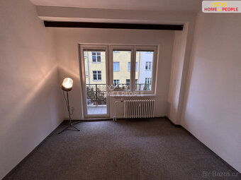 pronájem bytu 1+1, 37 m2 + 2x lodžie 8 m2, ul. Přístavní, Pr - 5