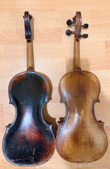 Dvoje staré housle a smyčce - 5