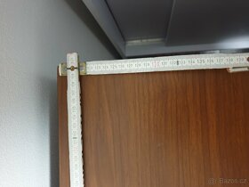 Tmavý menší stul rozměry cca d120x h 42 x v 68cm - 5