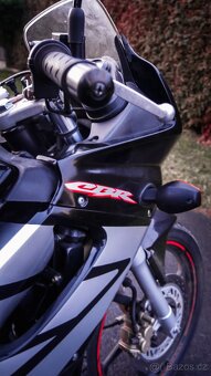 Honda CBR 125R - 5
