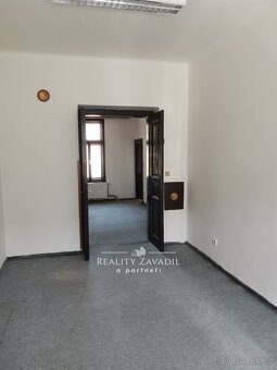Pronájem kanceláře, 36 m2 - Pospíšilova-Hradec Králové - 5