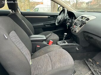 Kia Ceed 1.4i motor možno start Zimní kola.. - 5