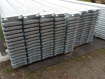 Prodám lešení L73 kompatibilní se sýstemy layher alfix bauma - 5