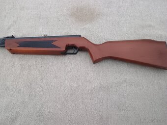 Vzduchovka Slavie 631 komplet s krabicí - 5