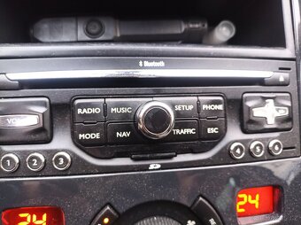 Prodám Peugeot 5008 1,6 HDI. R.v.1012 - 5