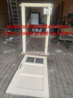 Dveře,okno,vana,umyvadlo,záchod - 5