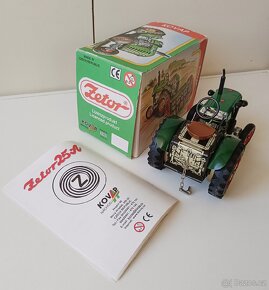Traktor Zetor 25A Kovap, stará hračka - 5