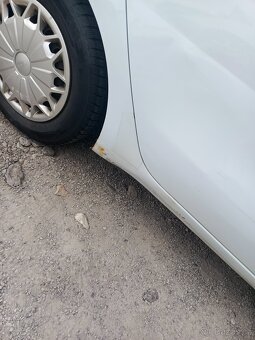 Kia Cee'd, 1,6 benzín, 99kW, najeto 139 tisíc, STK do 8/202 - 5