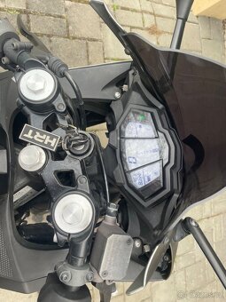 Yamaha YZF-R125 - 5