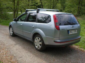Ford Focus kombi 1,6 benzín - 5
