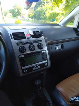 VW Touran CROSS - 5